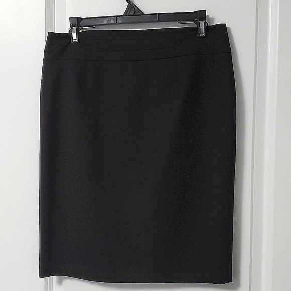 Cleo black skirt - Picture 2 of 5